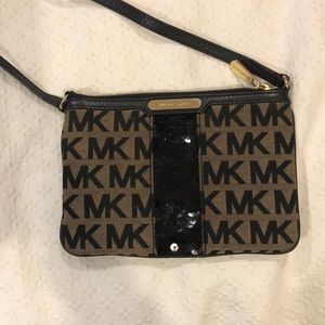 Michael Kohrs sequins cross body bag